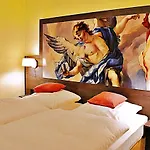 Retro - Art - Hotel 2*
