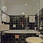 Retro - Art - Hotel 2*