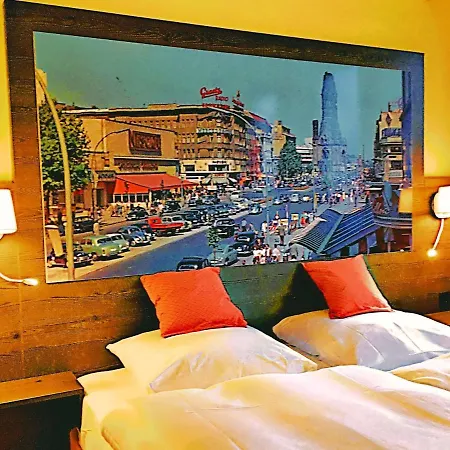Hotel Retro - Art -