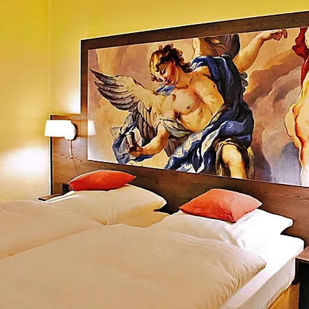 Retro - Art - Hotel 2*