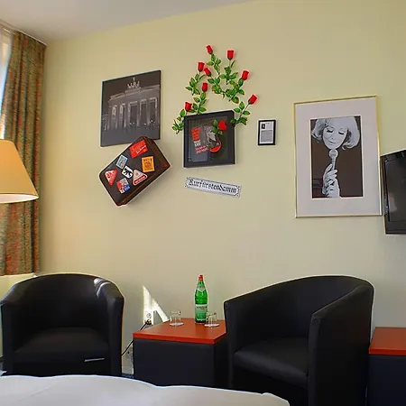 Hotel Retro - Art -