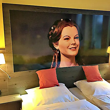 Hotel Retro - Art - 2*