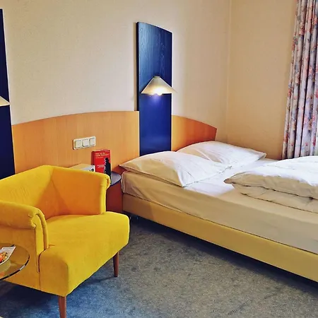 Retro - Art - Hotel 2*