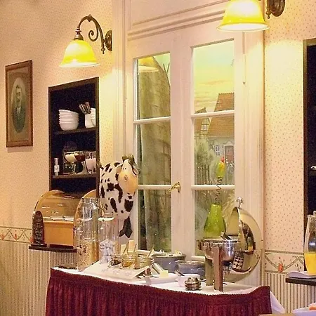 Hotel Retro - Art - Luenen