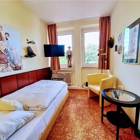 Hotel Retro - Art - 2*