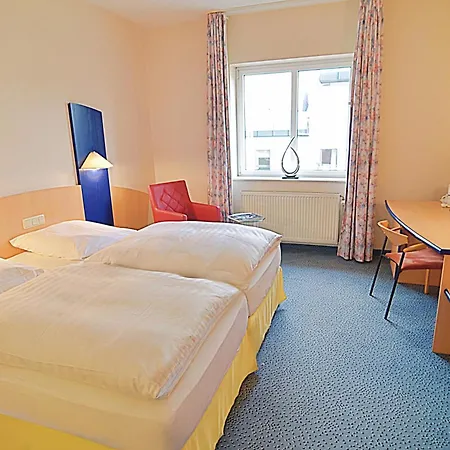 Retro - Art - Hotel 2*