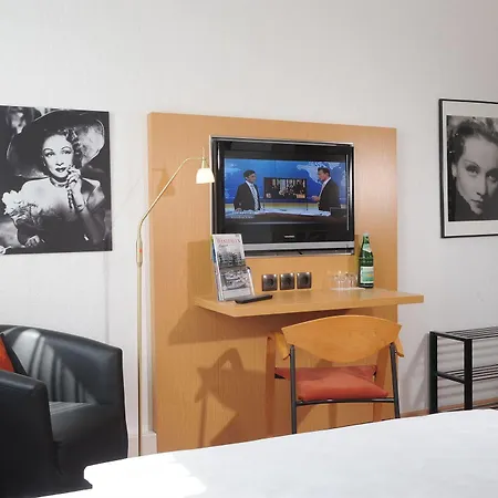 Retro - Art - Hotell