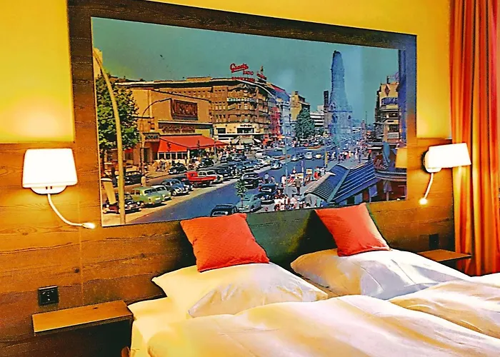 Hotel Retro - Art -