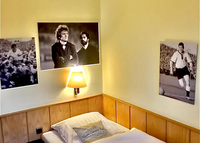 Retro - Art - Hotell 2*