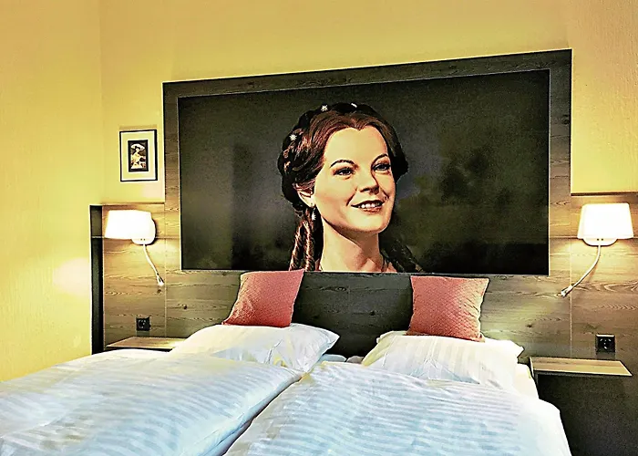 Retro - Art - Hotel 2*