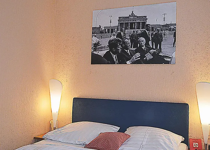 Retro - Art - 호텔 2*