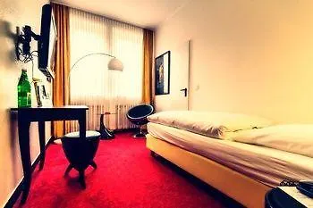 Retro - Art - Hotel 2*