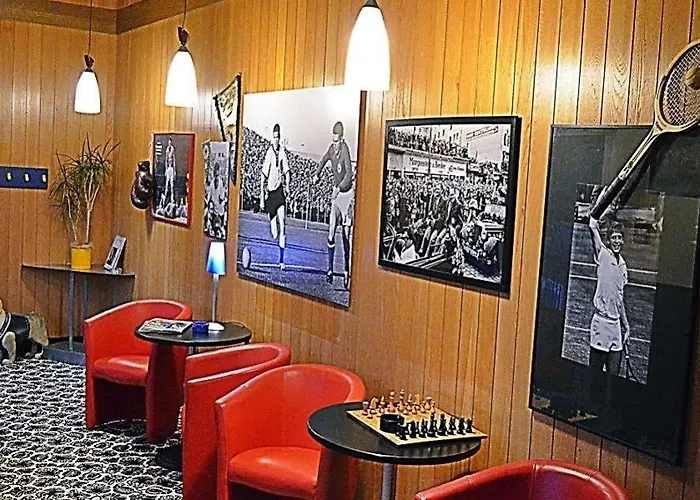 Retro - Art - Hotell 2*