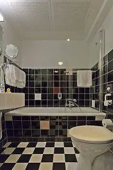 Retro - Art - Hotel 2*